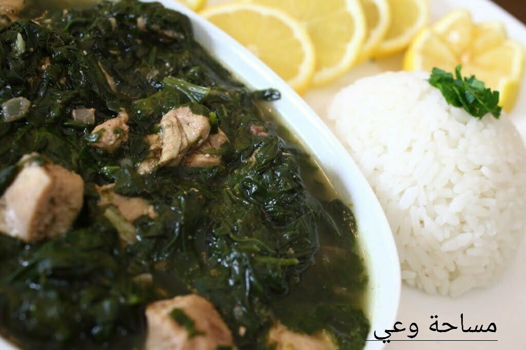 طريقة طبخ السبانخ بالدجاج بخطوات سهلة وبسيطة